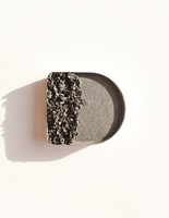 LIVING NATURE EYESHADOW PEBBLE DISCONTINUED
